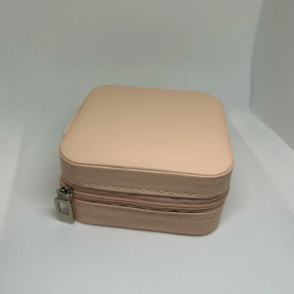 Pink‎ Jewelry Organizer
